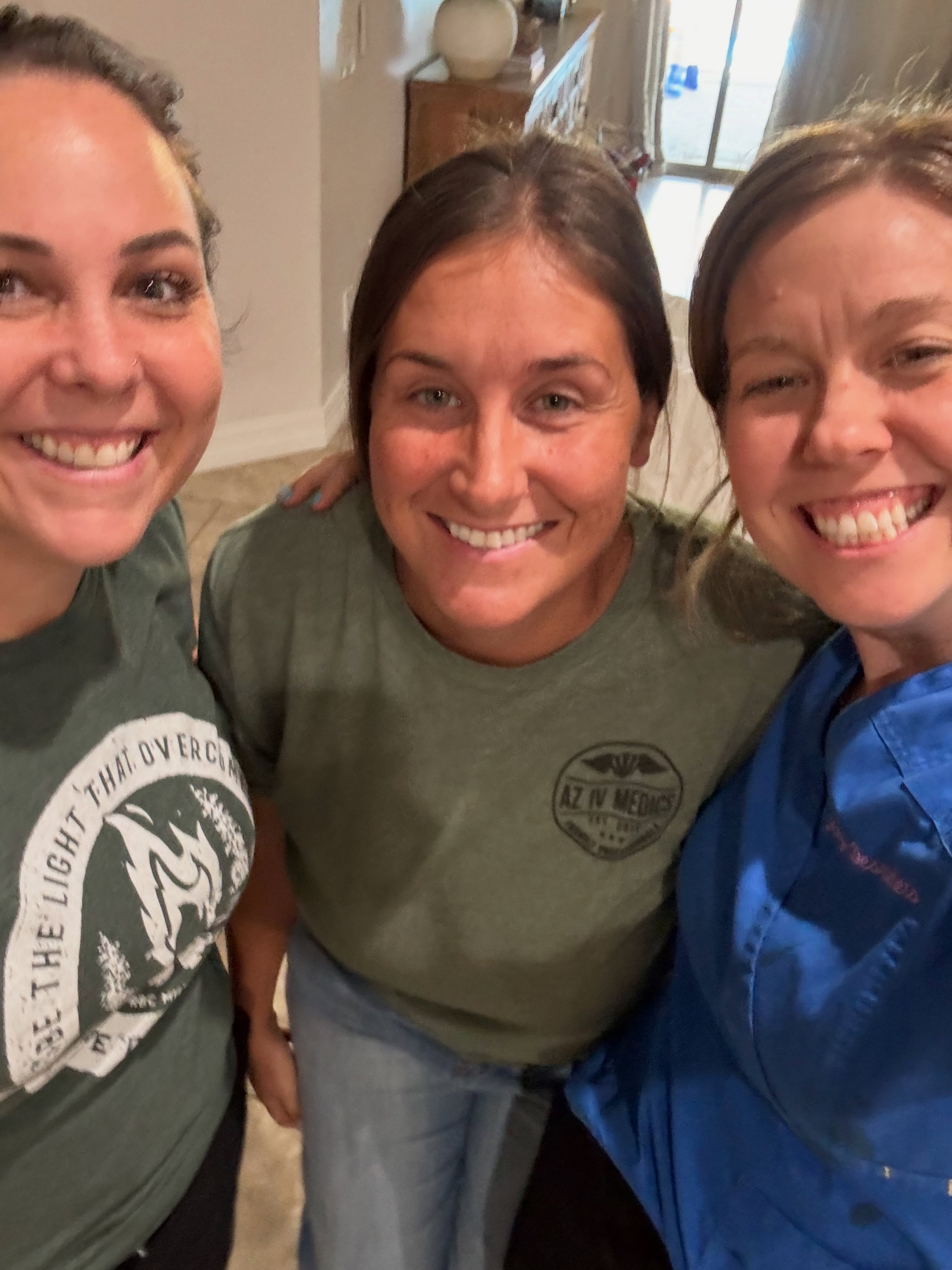 I absolutely love serving my neighbors here in the far West Valley! We called for an IV from AZ IV Medics to help give a warrior Mama a hydration boost after a long labor, and Katie shows up! Not only is she an amazing nurse, but an SVB home birth mama herself🧡  Such a gift to have connections with local providers 🙌 if you are in Buckeye area and need an IV reach out to Katie!!!